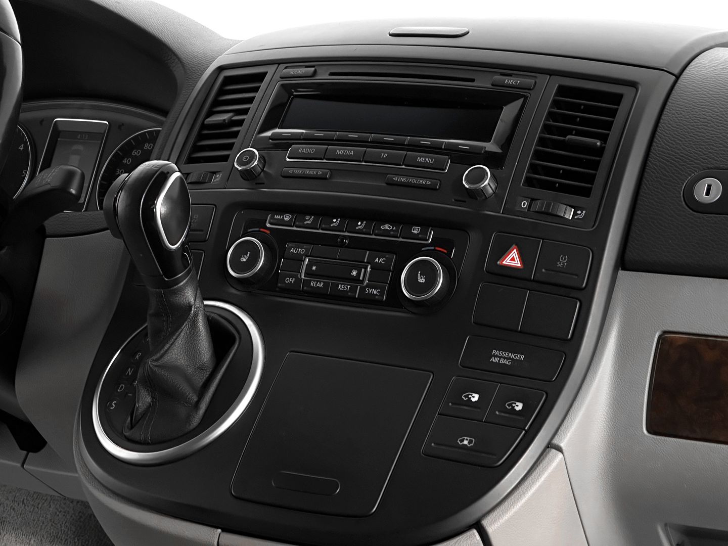 Volkswagen Multivan, T5 Рестайлинг 2.0d AMT (180 л.с.)