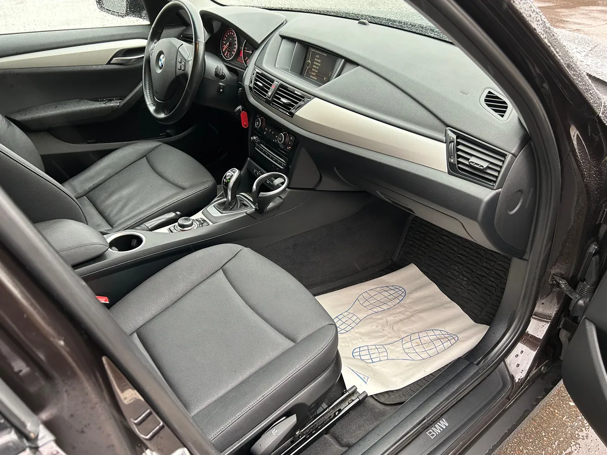 BMW X1 sDrive20d AT (184 л.с.)
