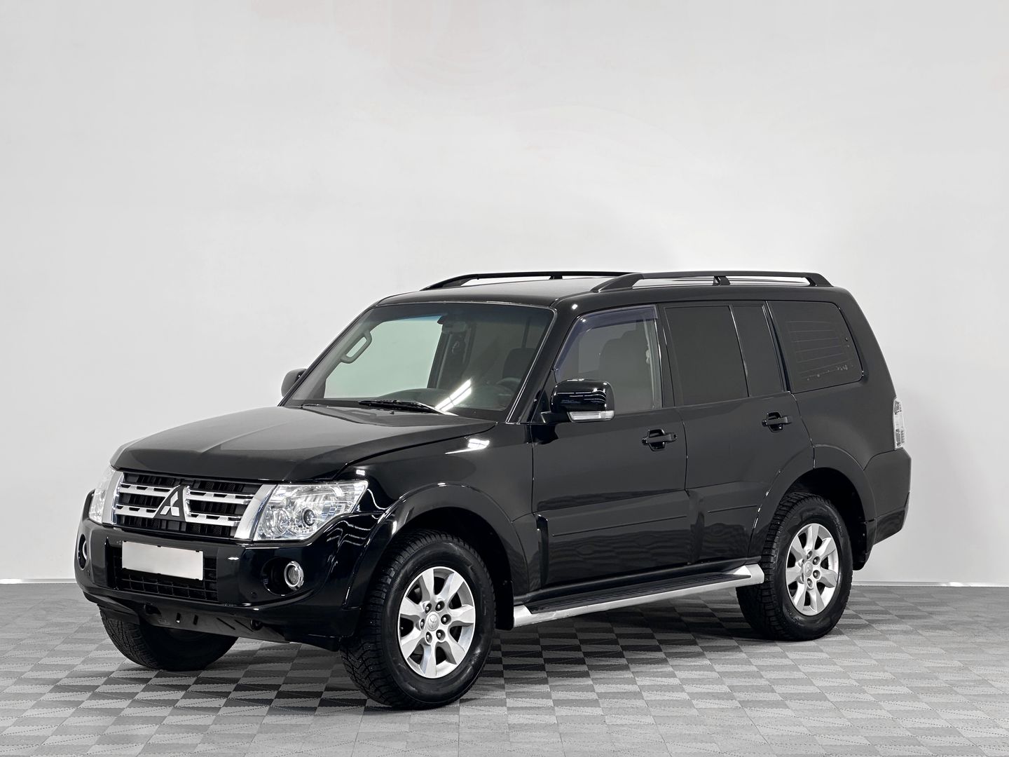 Mitsubishi Pajero, IV Рестайлинг 1 3.0 AT (178 л.с.) 4WD в аренду под выкуп в СПб