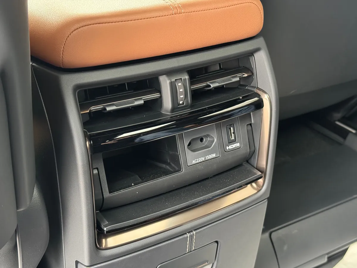 Toyota Alphard 2.5 CVT 4WD (190 л.с.)