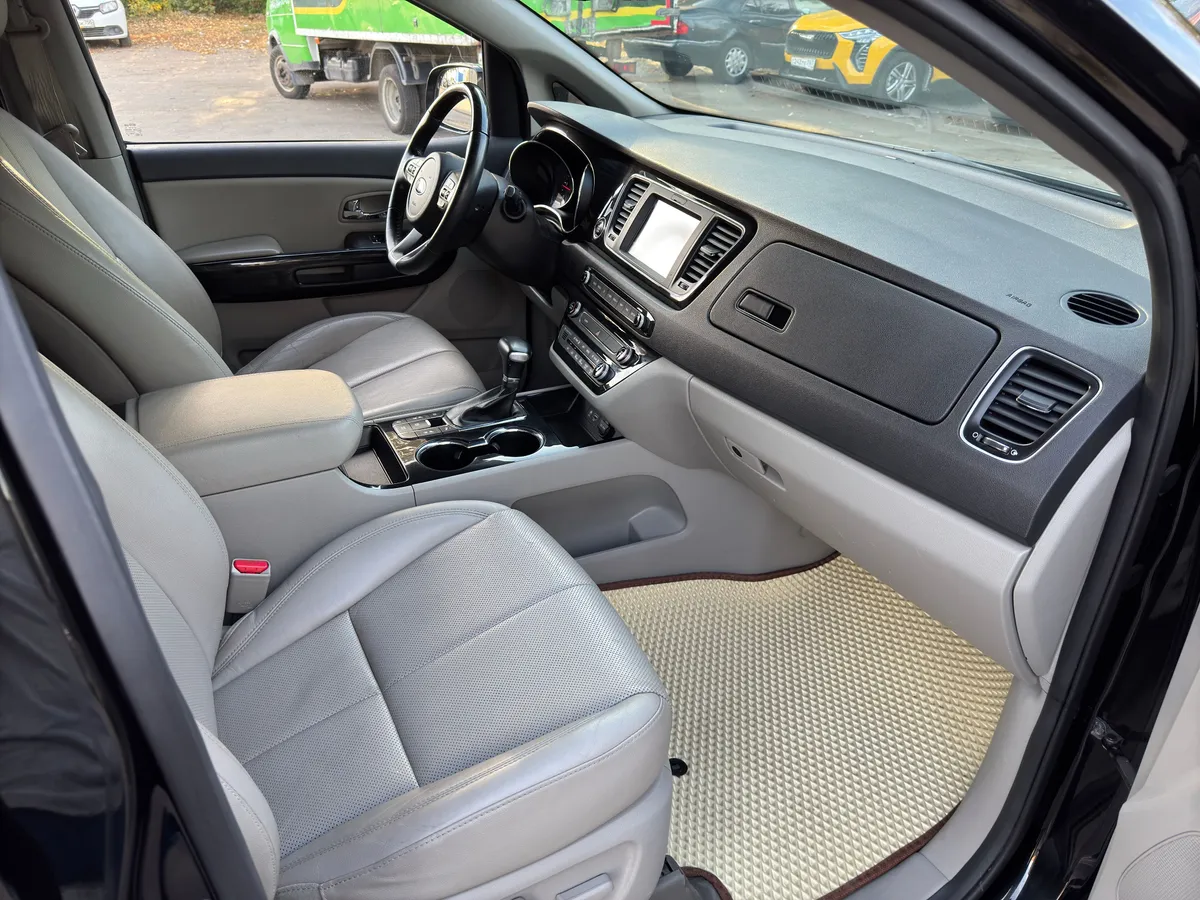 Kia Carnival 2.2 CRDi AT (200 л.с.)