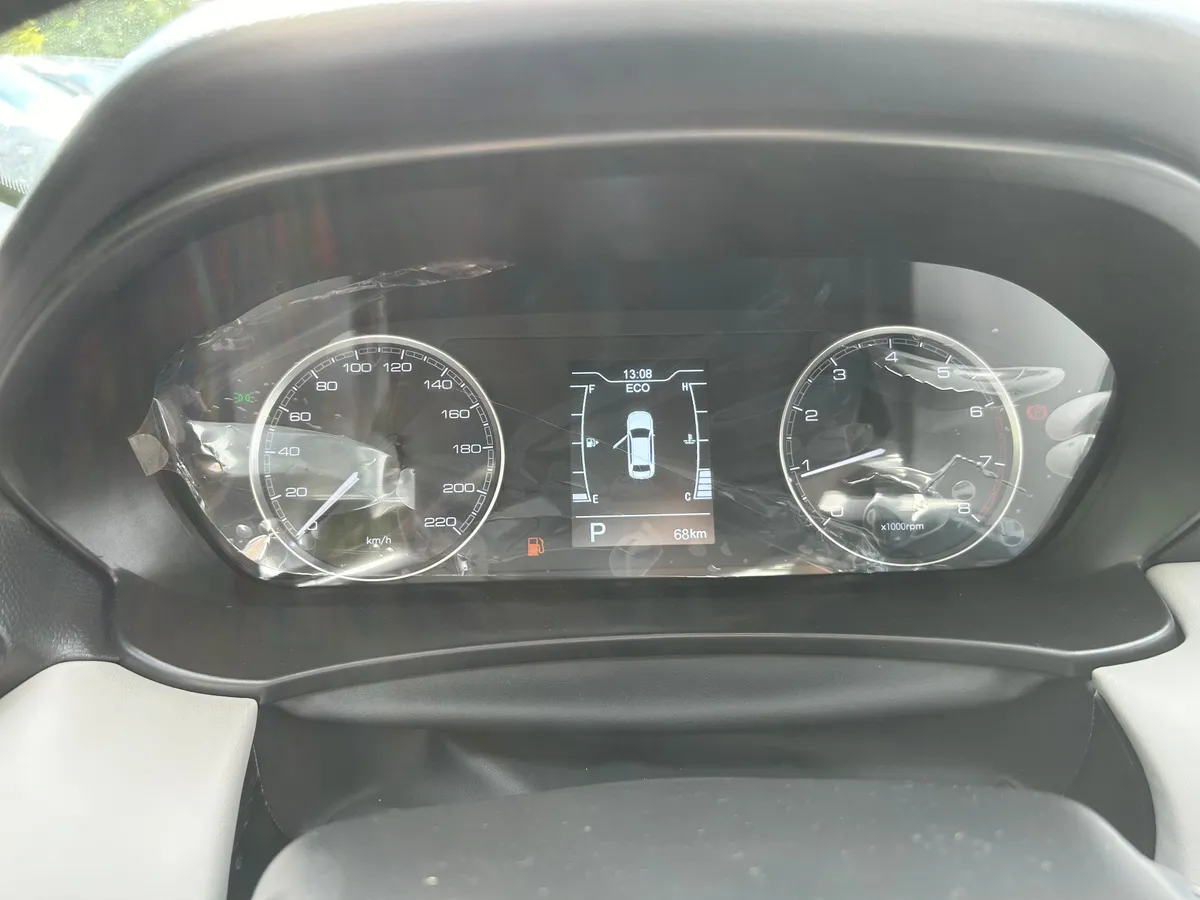 Kaiyi E5 1.5 CVT (147 л.с.) Luxury