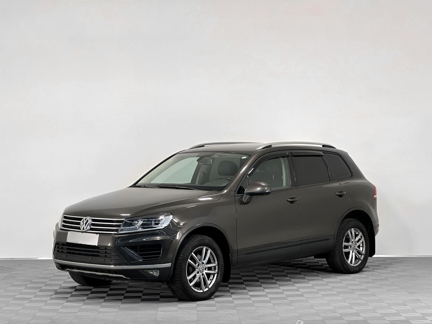 Volkswagen Touareg, II Рестайлинг 3.6 AT (249 л.с.) 4WD в аренду под выкуп в СПб