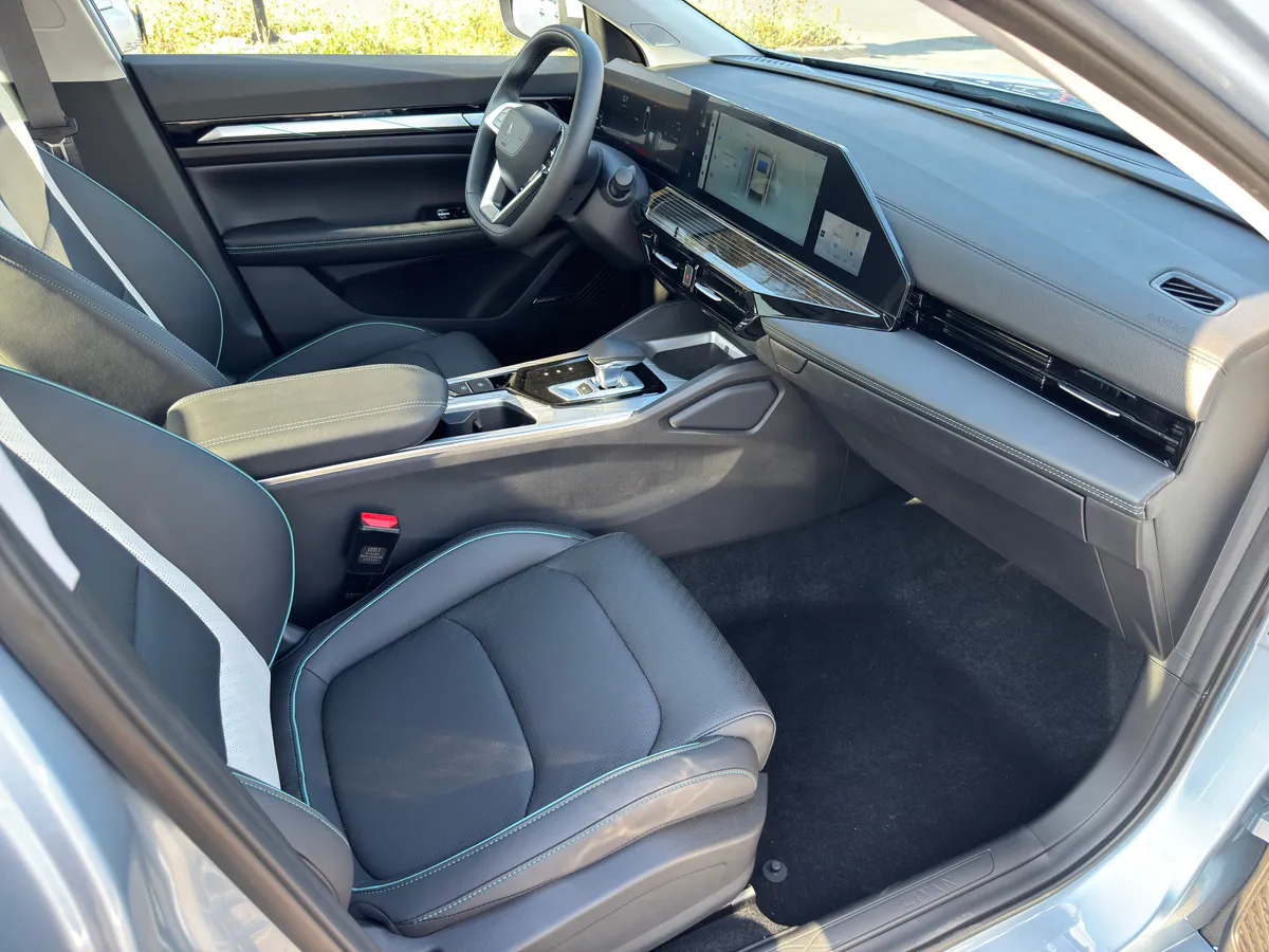 Livan S6 Pro 1.5 AMT (147 л.с.) Luxury