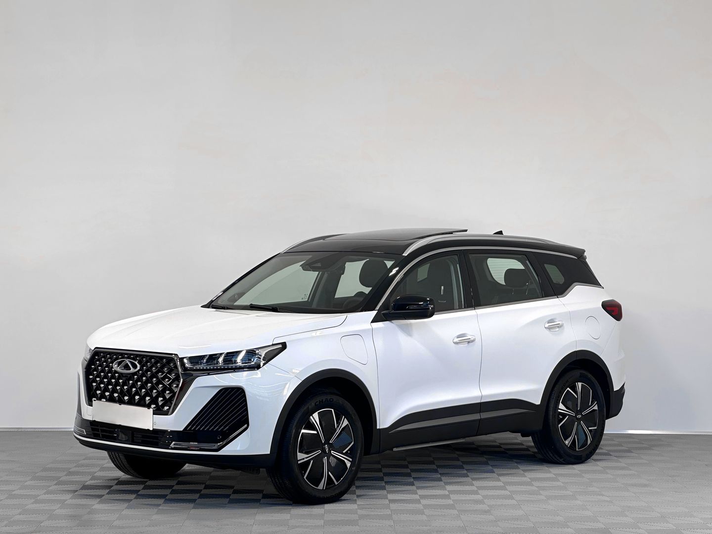Chery Tiggo 7 Pro Plug-in Hybrid 1.5hyb AT (235 л.с.) в аренду под выкуп в СПб