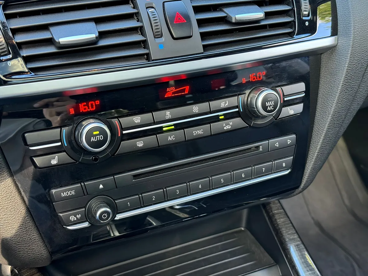 BMW X3 xDrive35i AT (306 л.с.) xLine