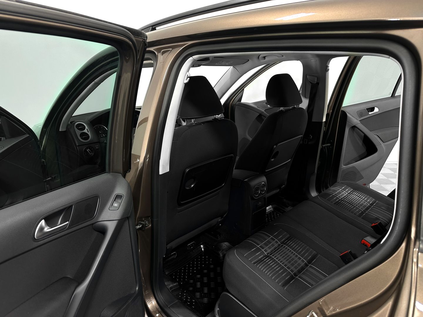 Volkswagen Tiguan, I Рестайлинг 1.4 AMT (150 л.с.)