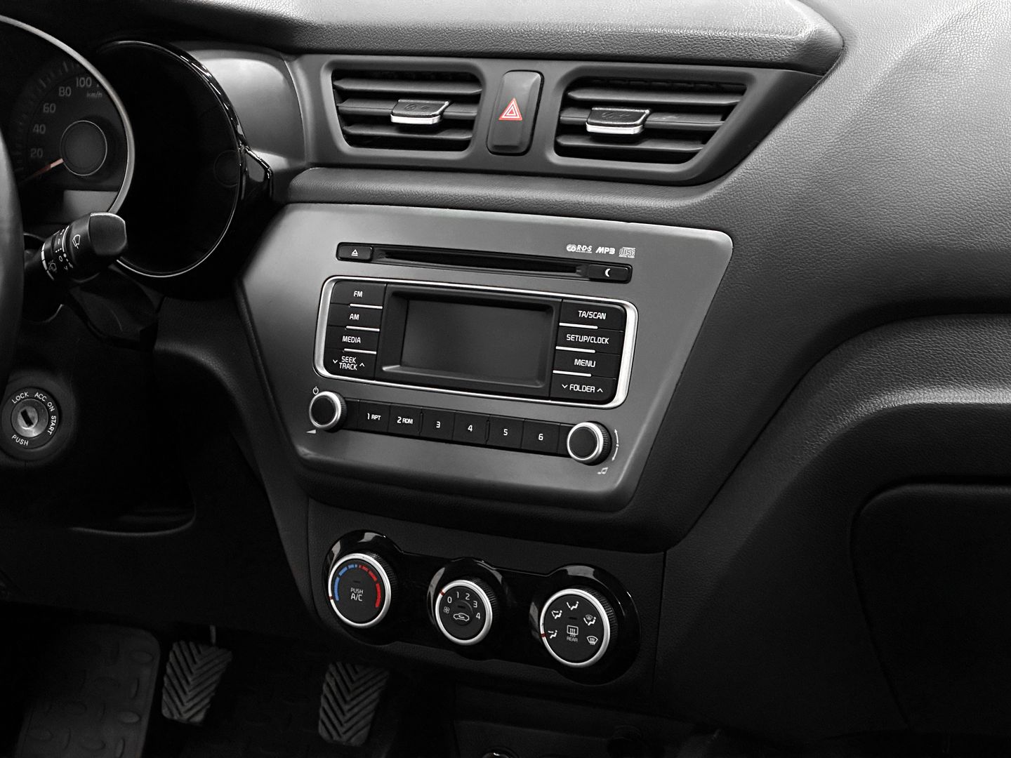 Kia Rio, III Рестайлинг 1.6 MT (123 л.с.)
