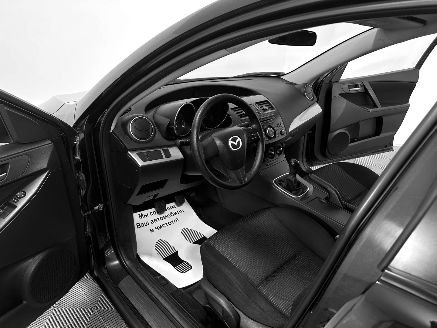 Mazda 3, II (BL) Рестайлинг 1.6 MT (105 л.с.)