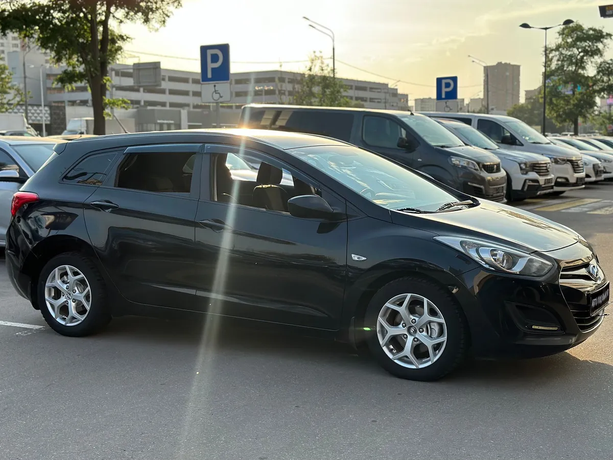 Hyundai i30 1.6 AT (130 л.с.) Vision в аренду под выкуп в СПб