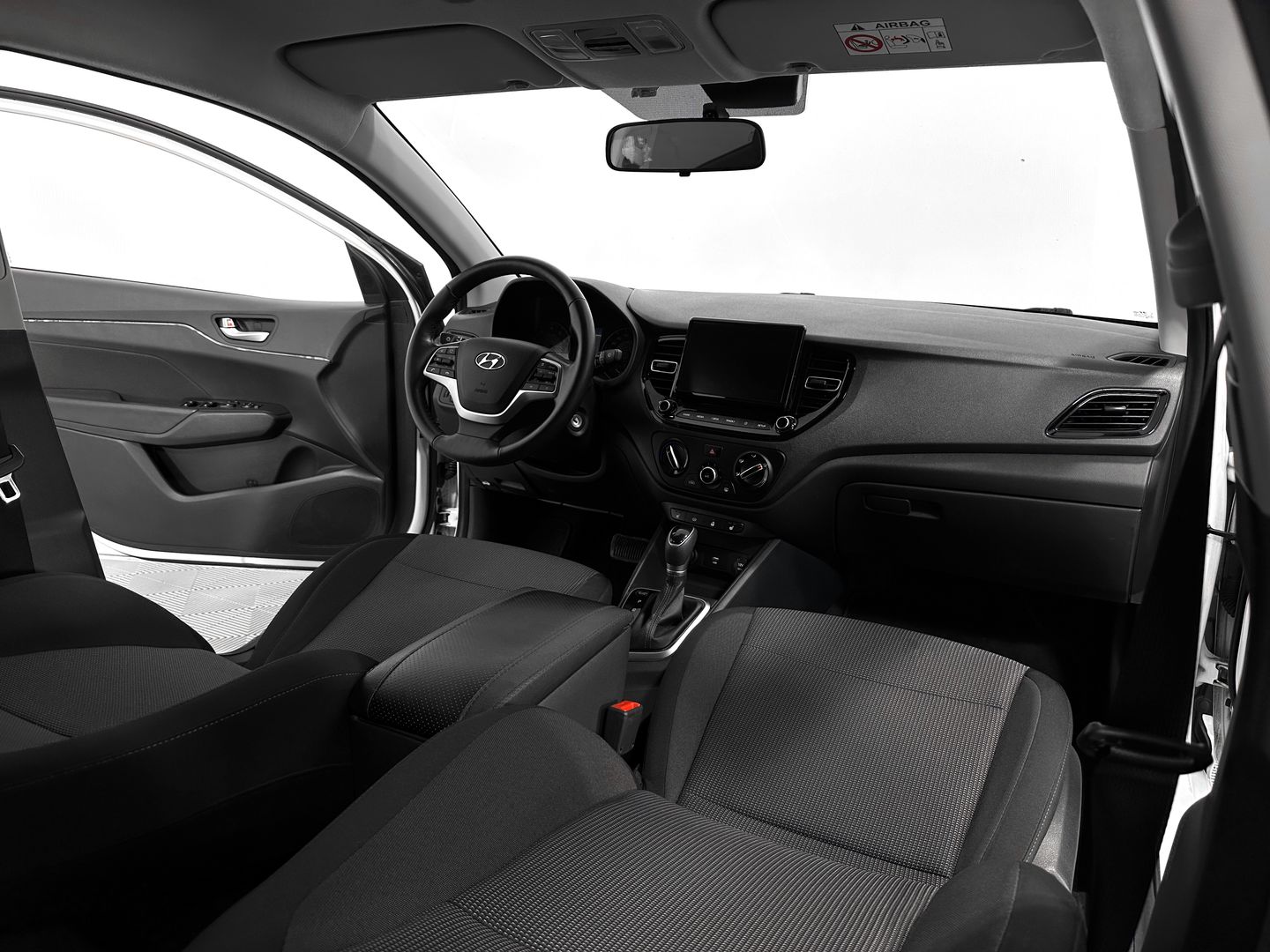 Hyundai Solaris, II Рестайлинг 1.6 AT (123 л.с.)