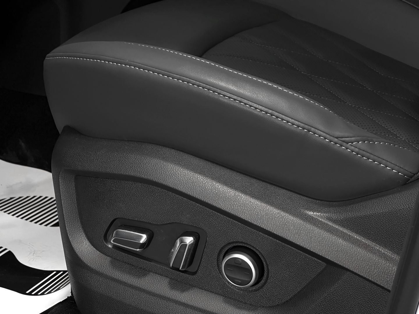 Chery Tiggo 8 Pro Max, I Рестайлинг 1.6 AMT (186 л.с.)
