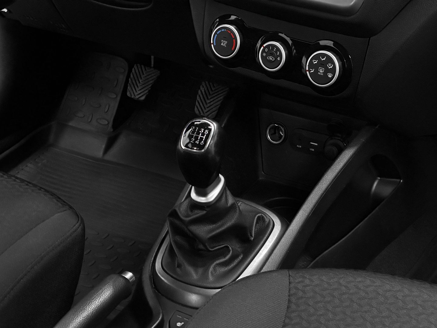 Kia Rio, III Рестайлинг 1.6 MT (123 л.с.)