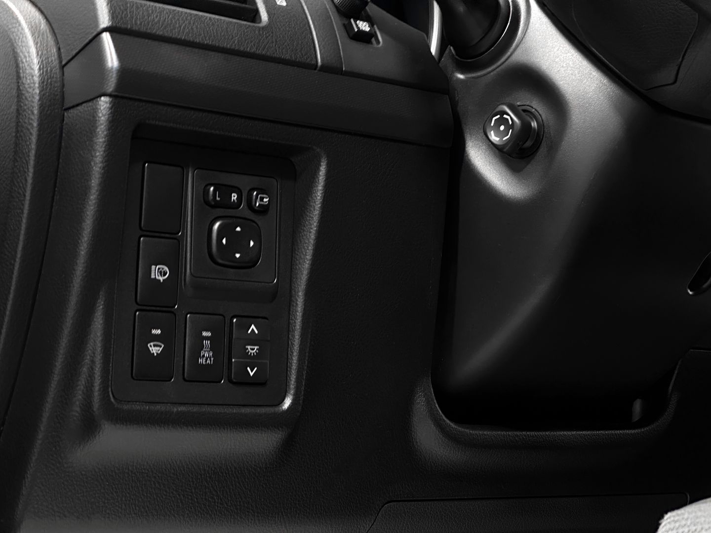 Toyota Land Cruiser Prado, 150 Series 3.0d AT (173 л.с.) 4WD