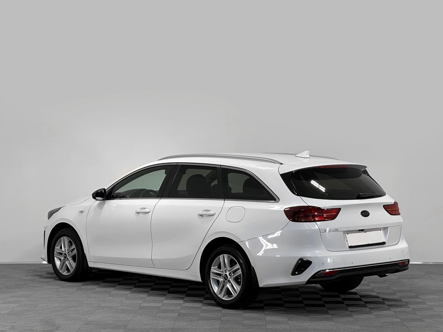 Kia Ceed, III 1.6 AT (128 л.с.)