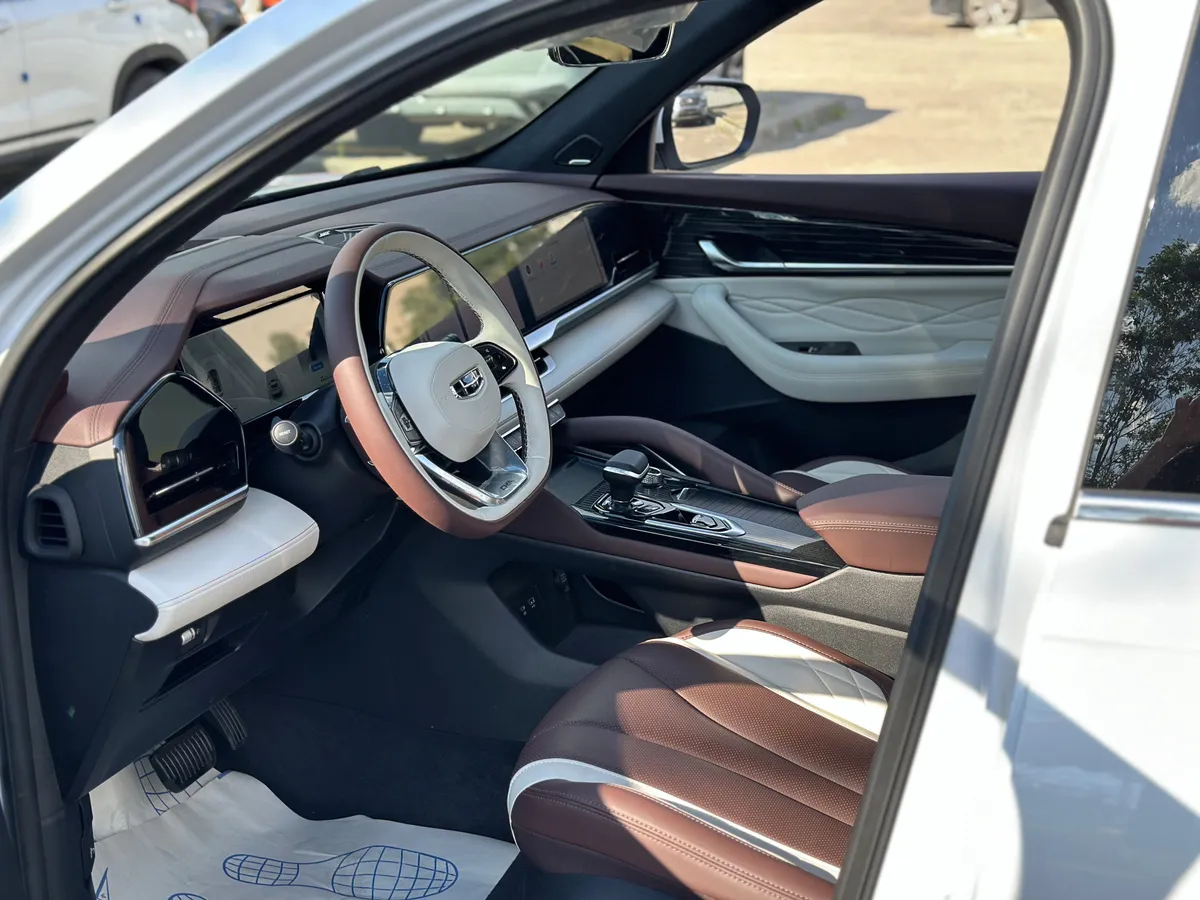 Geely Monjaro 2.0 AT 4WD (238 л.с.) Exclusive