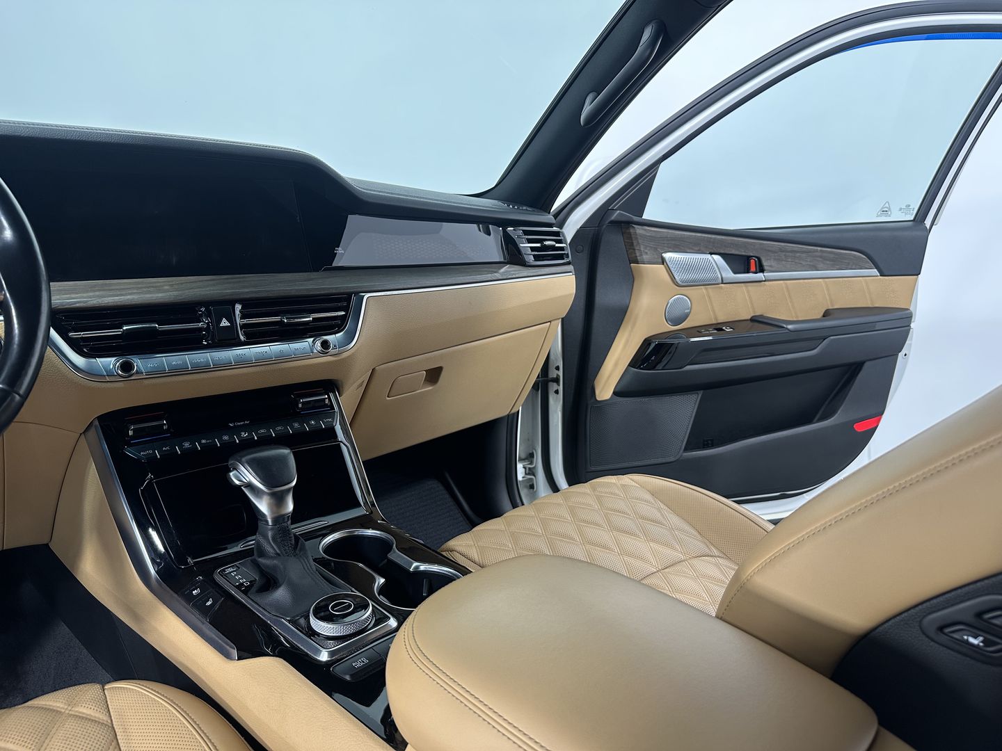 Kia Mohave, I Рестайлинг 2 3.0d AT (249 л.с.) 4WD