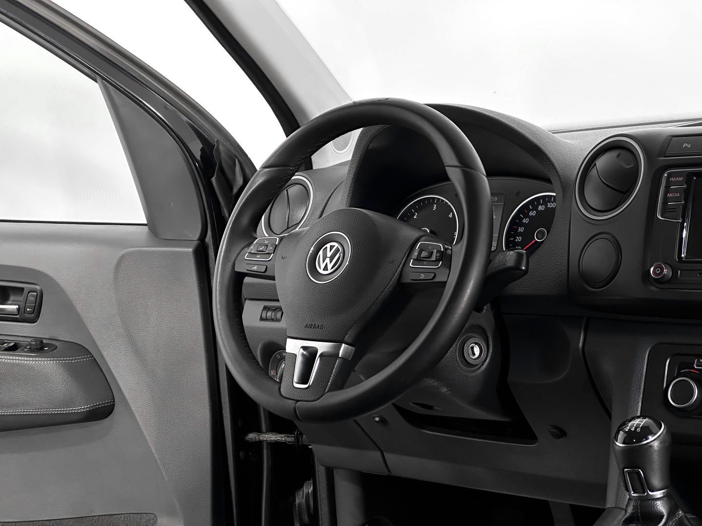 Volkswagen Amarok, I 2.0d MT (140 л.с.) 4WD