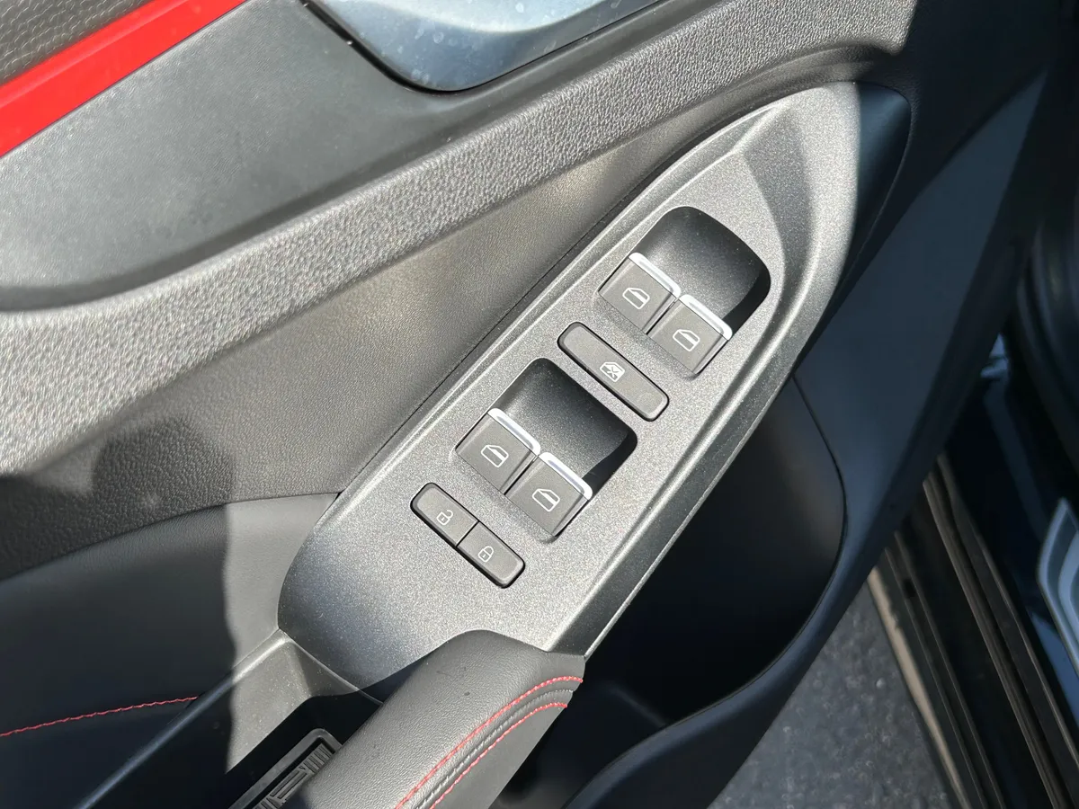 Kaiyi E5 1.5 CVT (147 л.с.) Luxury