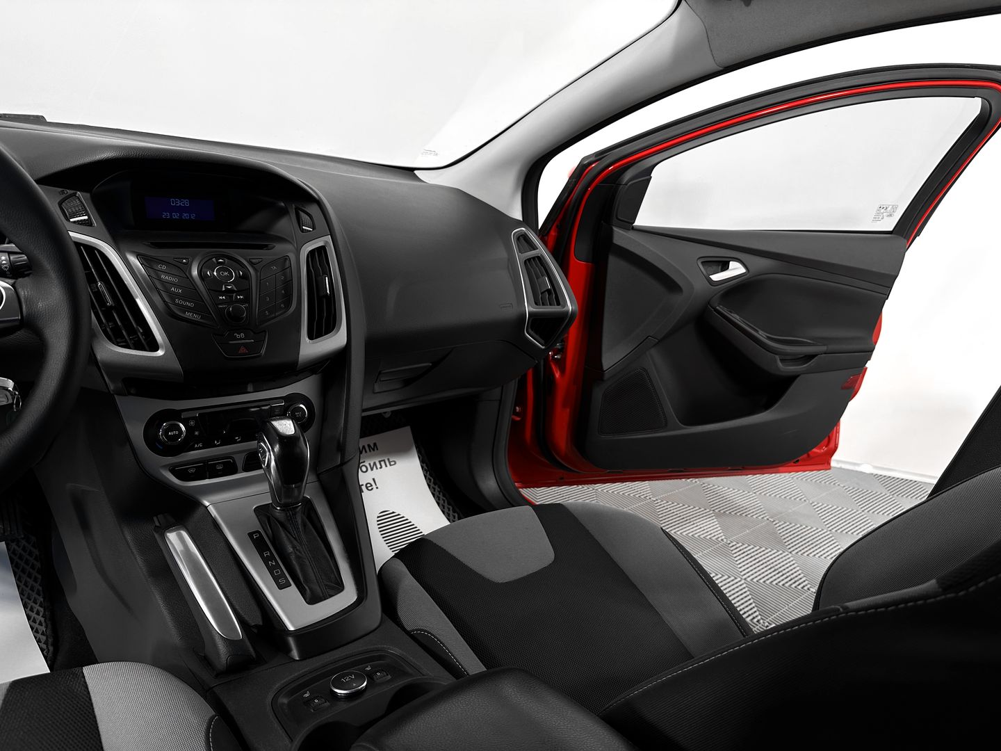 Citroen C4, II Рестайлинг 1.6 AT (150 л.с.)
