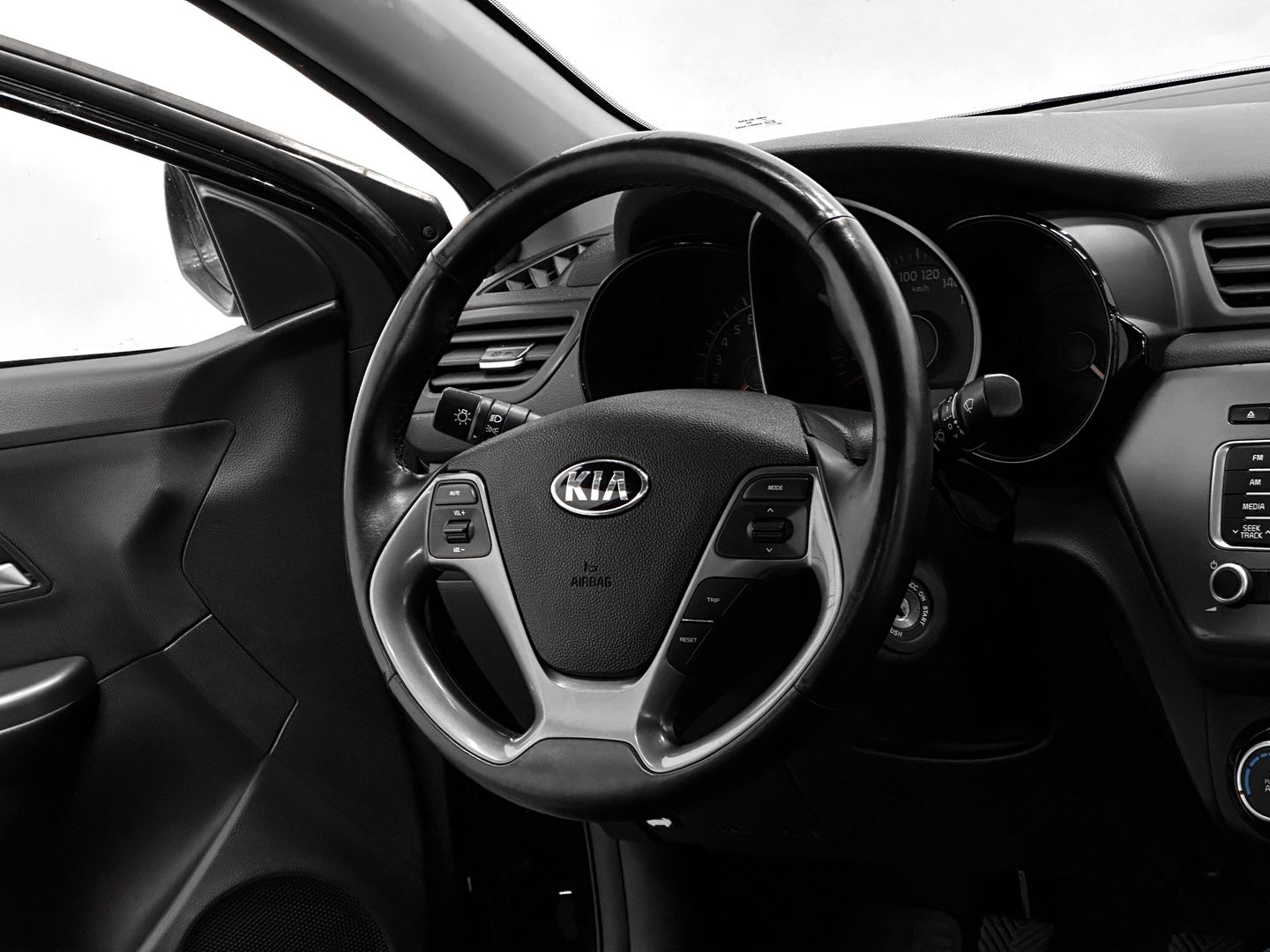 Kia Rio, III Рестайлинг 1.6 MT (123 л.с.)