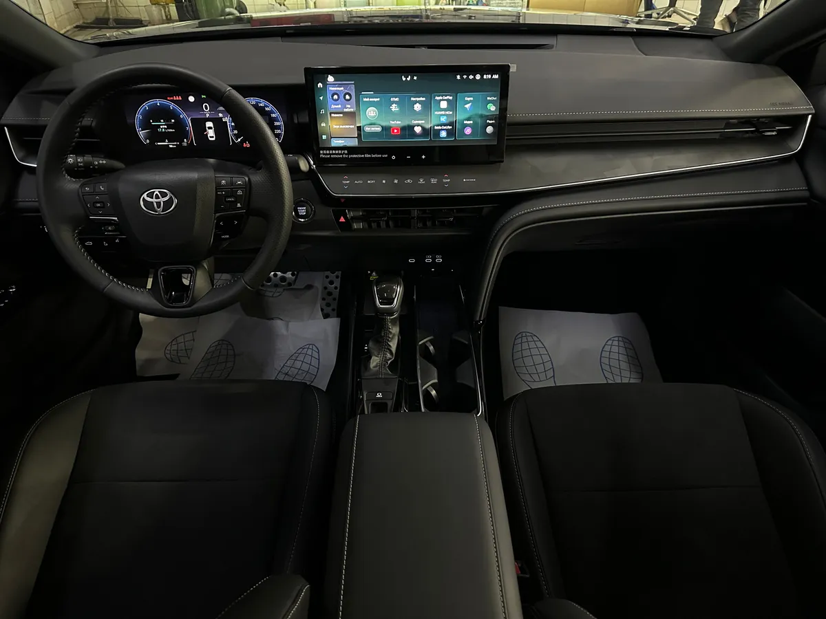 Toyota Camry 2.0 CVT (173 л.с.) Deluxe