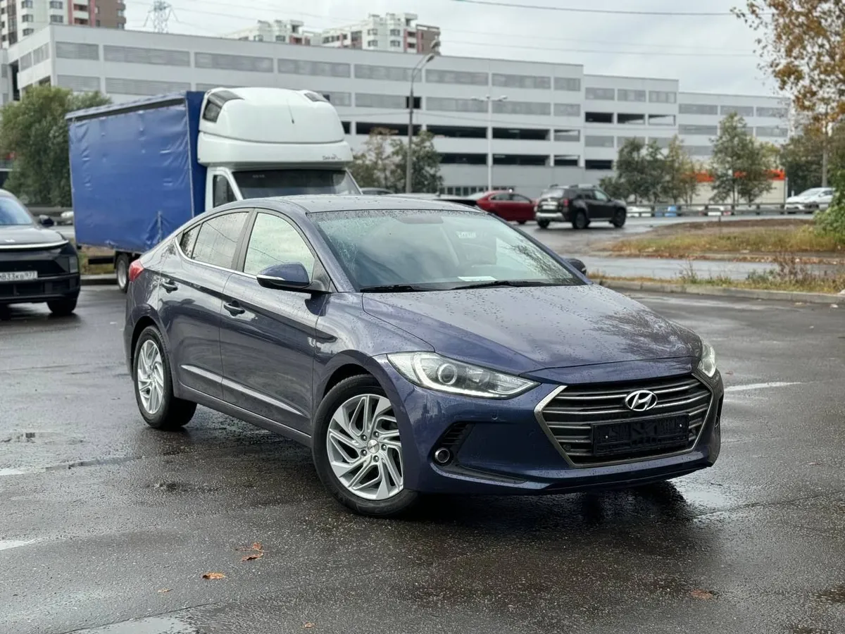 Hyundai Elantra 2.0 AT (150 л.с.) Active в аренду под выкуп в СПб