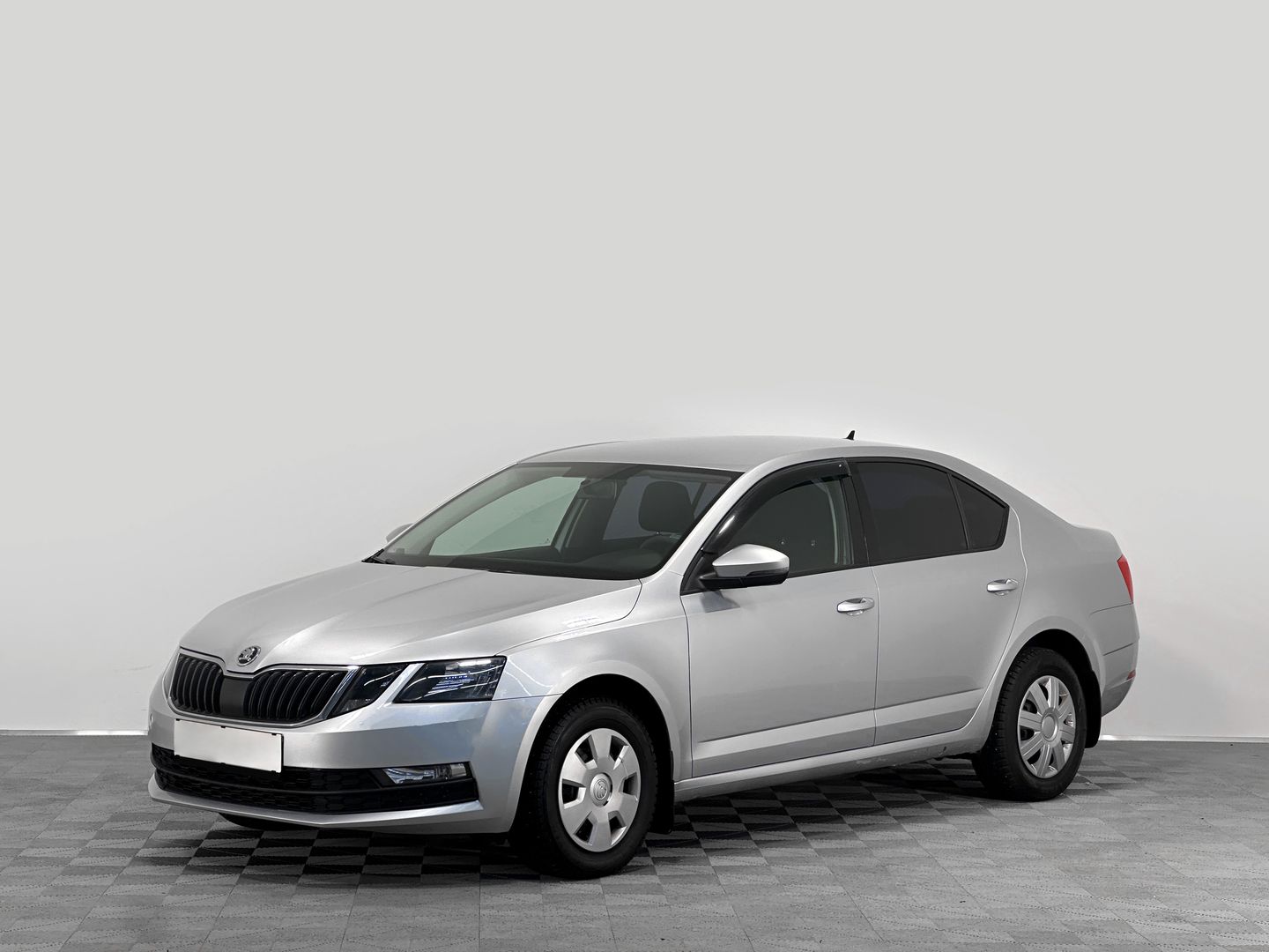 Skoda Octavia, III (A7) Рестайлинг 1.6 MT (110 л.с.) в аренду под выкуп в СПб