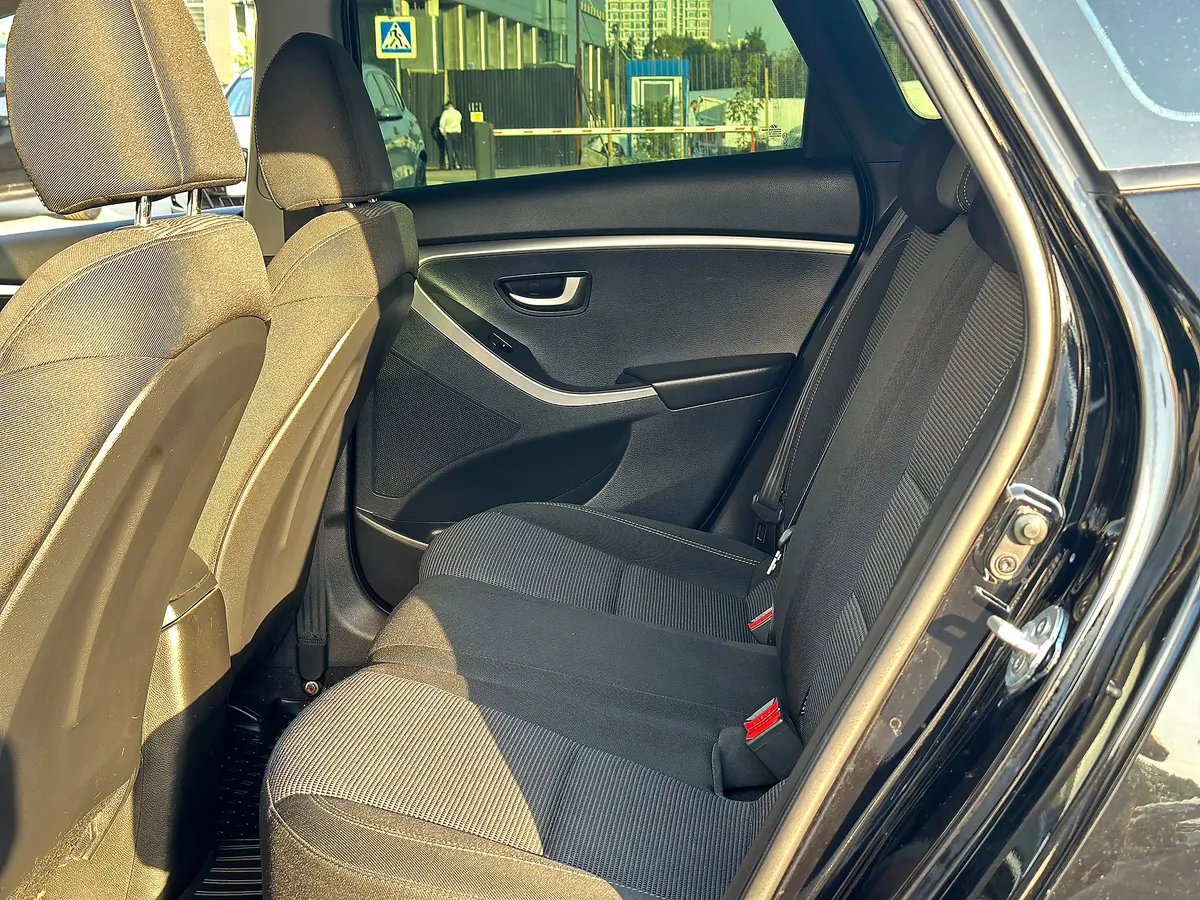 Hyundai i30 1.6 AT (130 л.с.) Vision