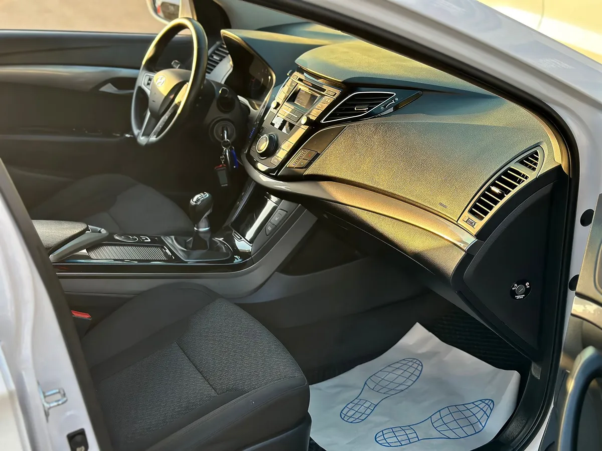 Hyundai i40 2.0 MT (150 л.с.) Active