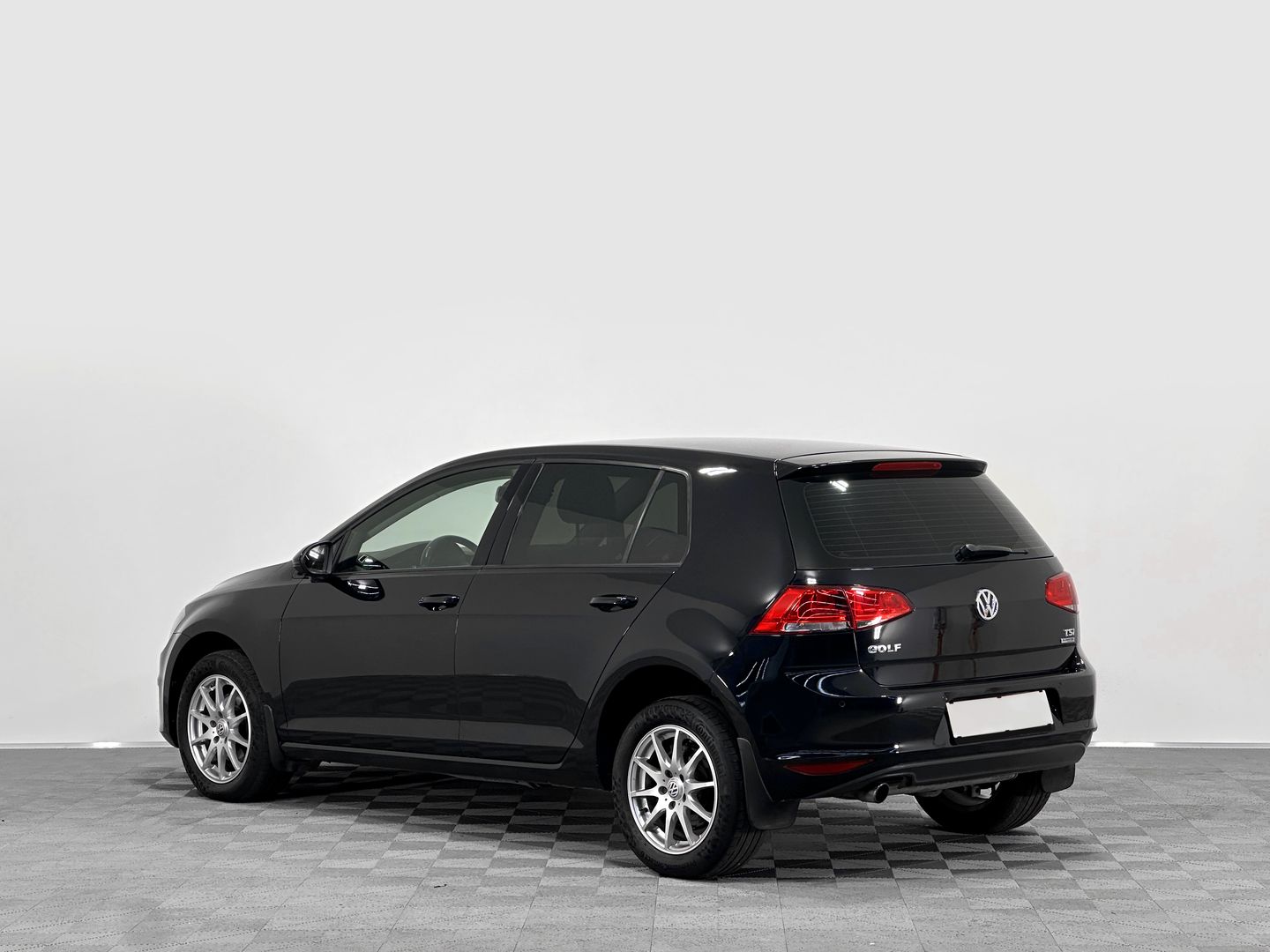 Volkswagen Golf, VII 1.2 MT (105 л.с.)