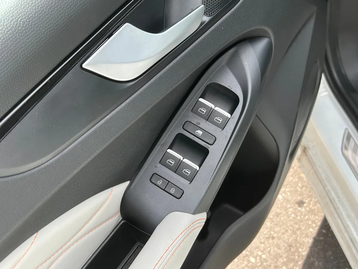 Kaiyi E5 1.5 CVT (147 л.с.) Luxury