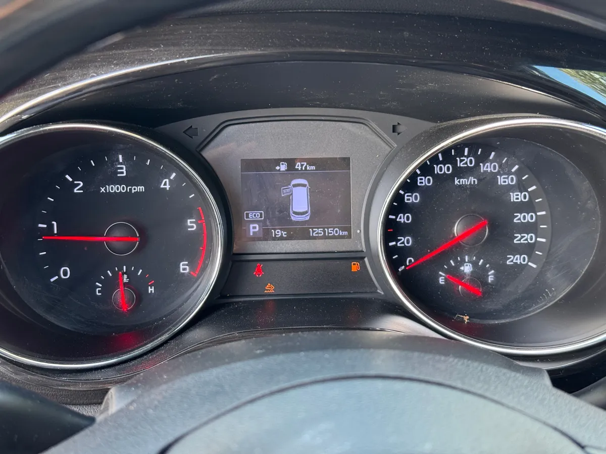 Kia Carnival 2.2 CRDi AT (200 л.с.)