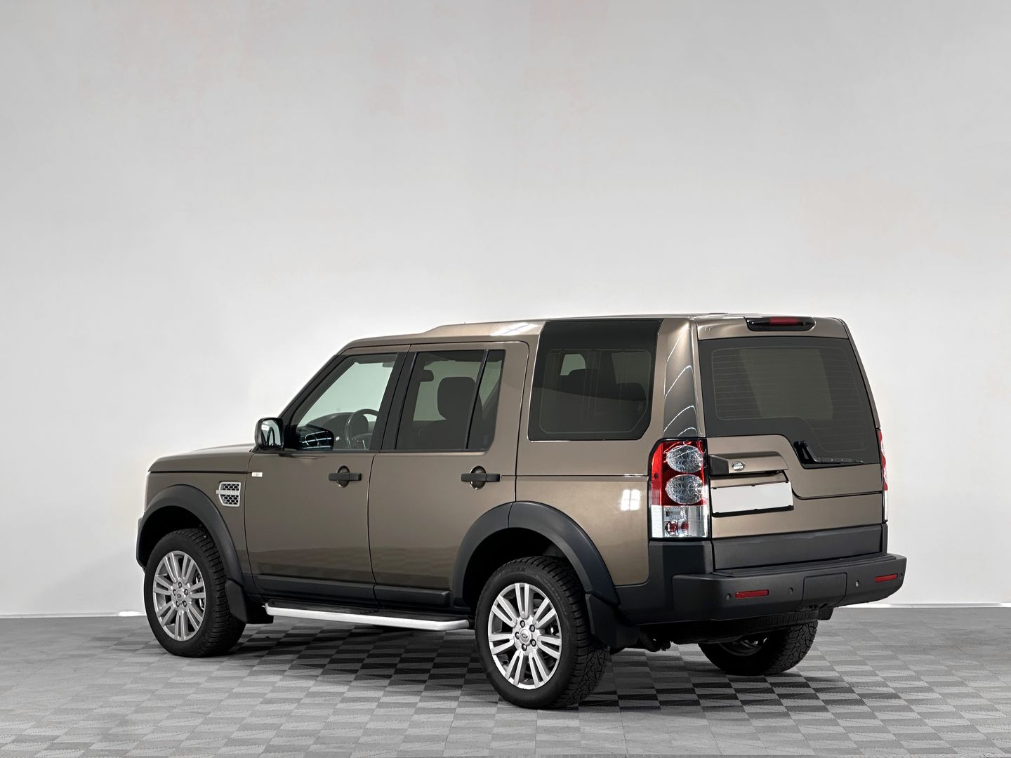 Land Rover Discovery, IV 3.0d AT (245 л.с.) 4WD