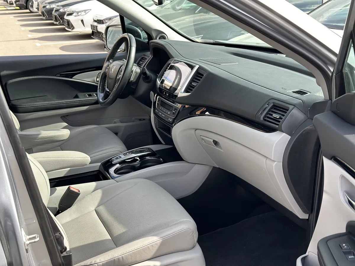 Honda Ridgeline 3.5 AT 4WD (280 л.с.)