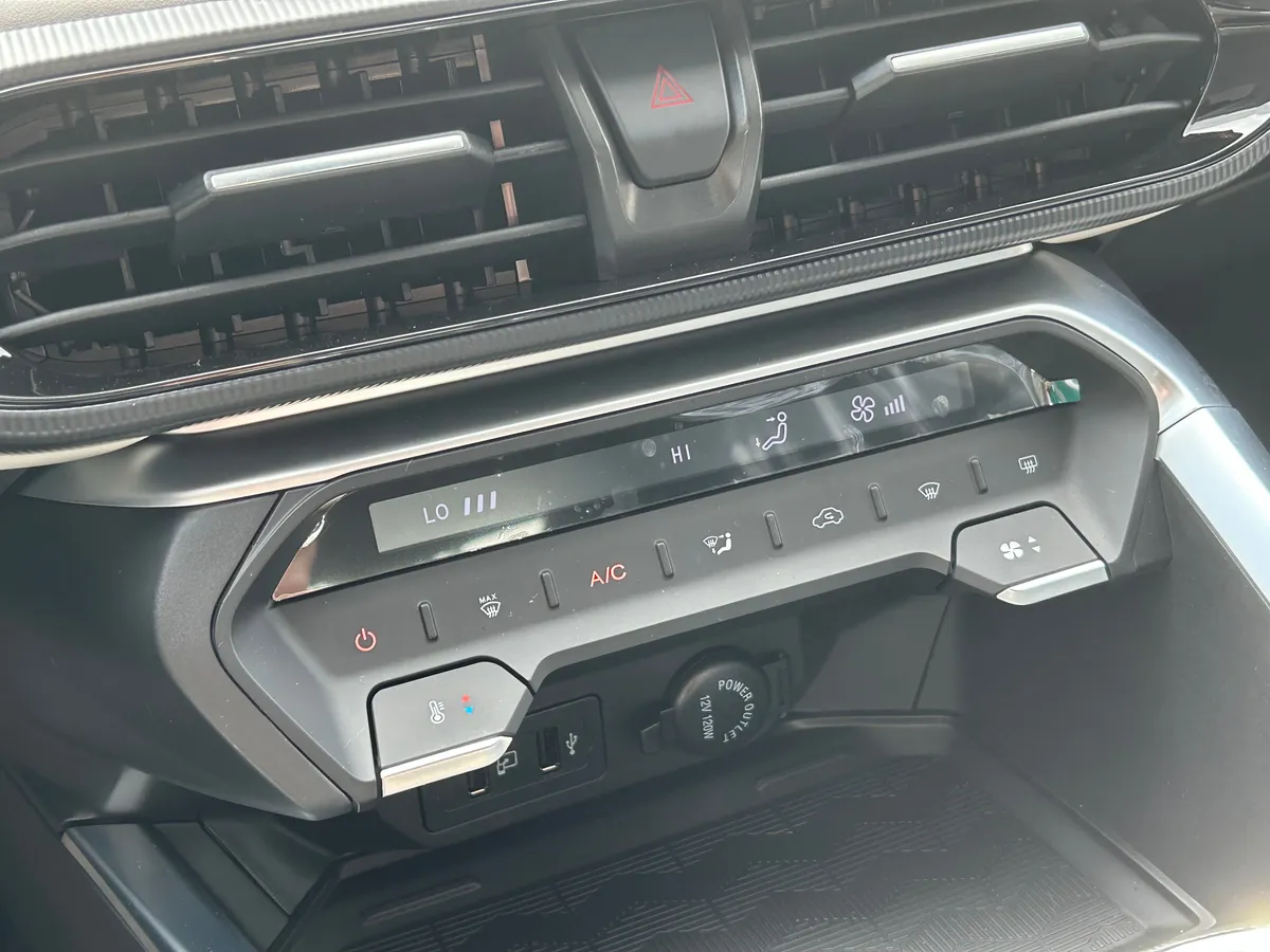 Kaiyi E5 1.5 CVT (147 л.с.) Luxury