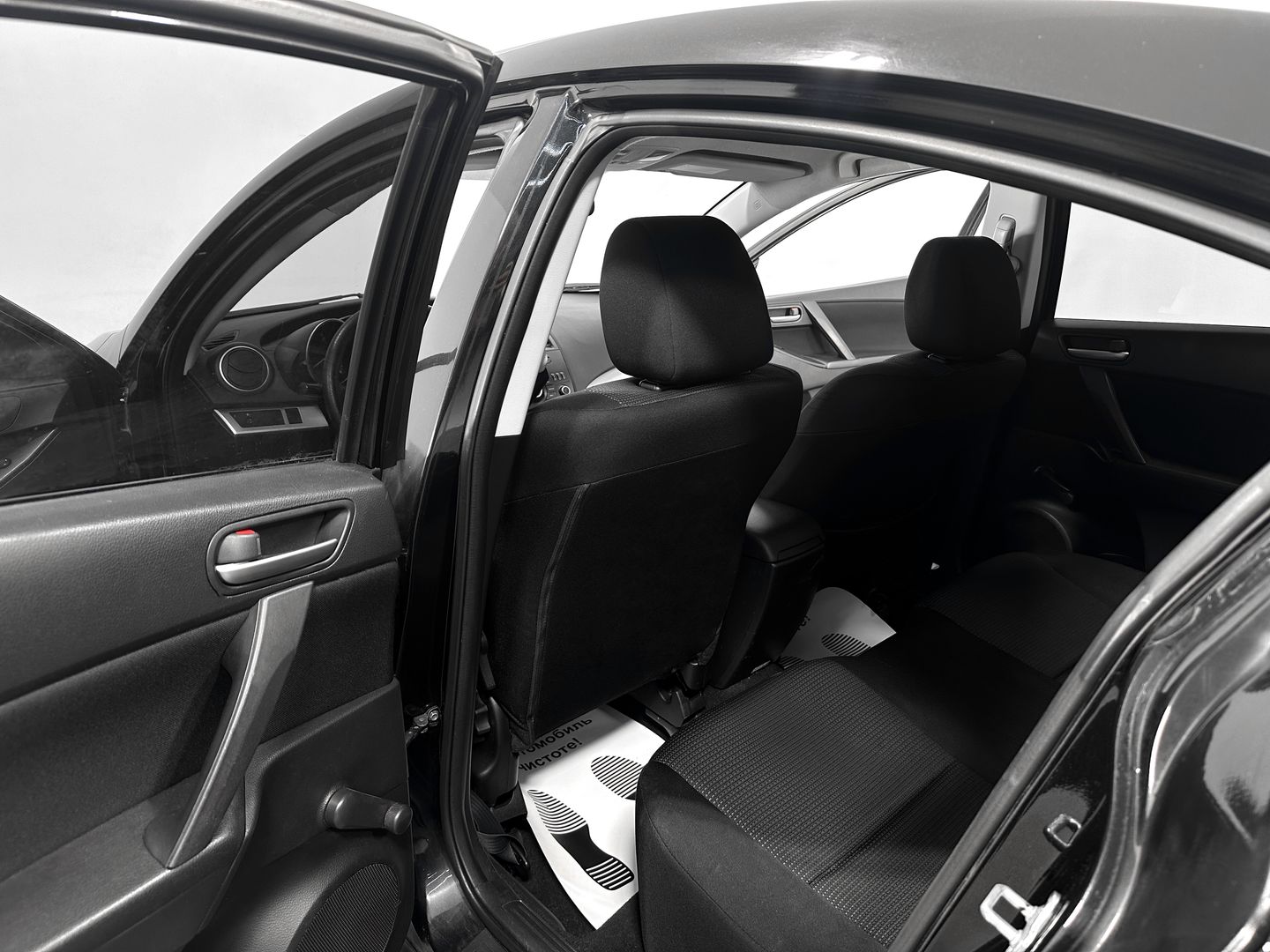 Mazda 3, II (BL) Рестайлинг 1.6 MT (105 л.с.)