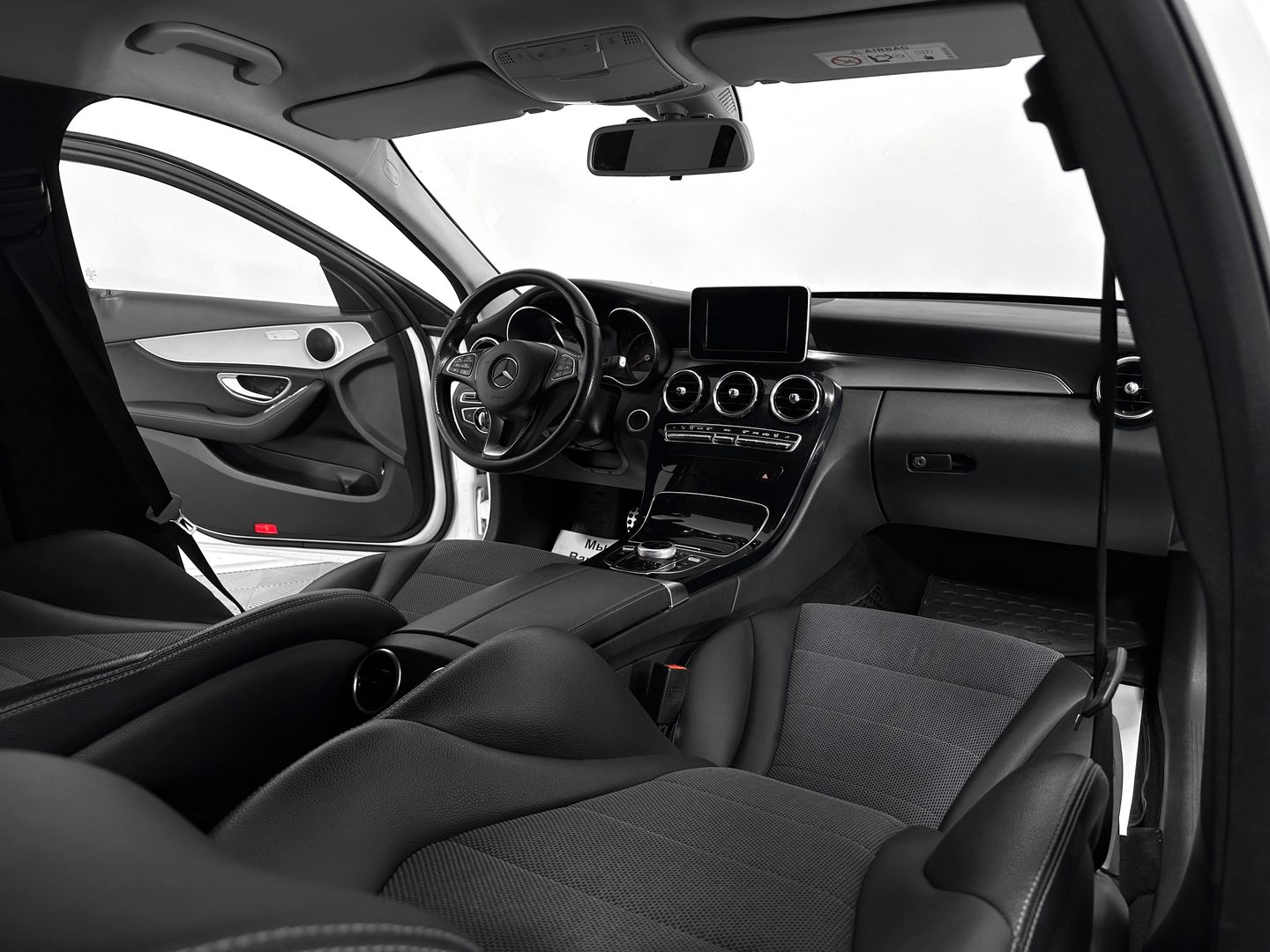 Mercedes-Benz C-Класс, IV (W205) 180 1.6 AT (156 л.с.)