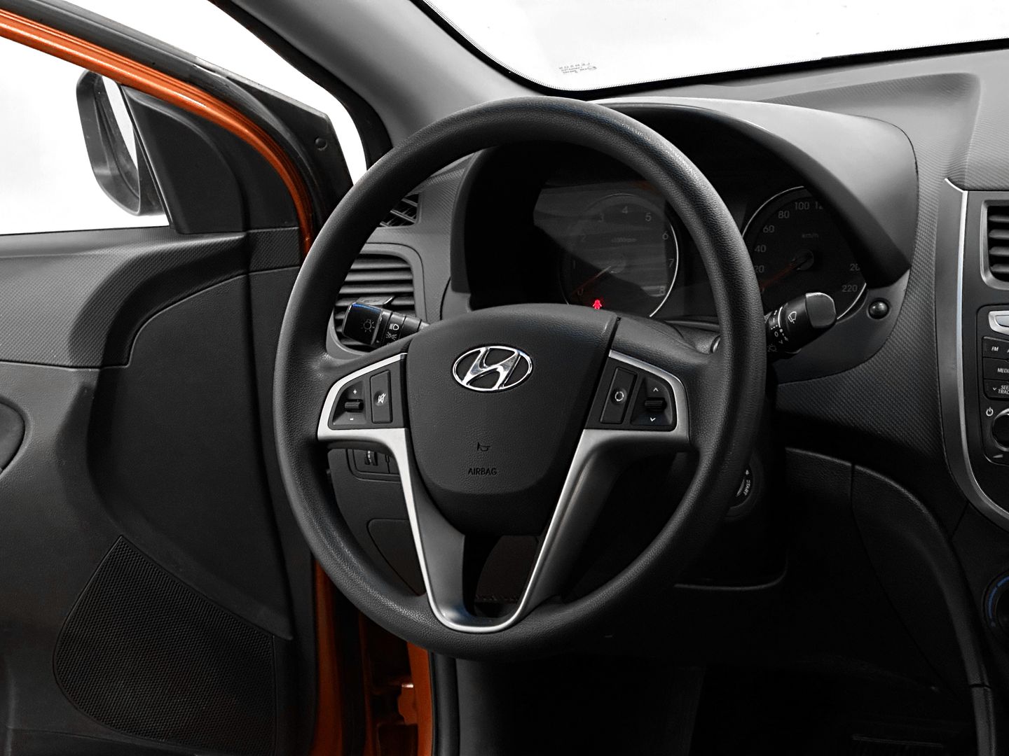 Hyundai Solaris, I Рестайлинг 1.6 AT (123 л.с.)