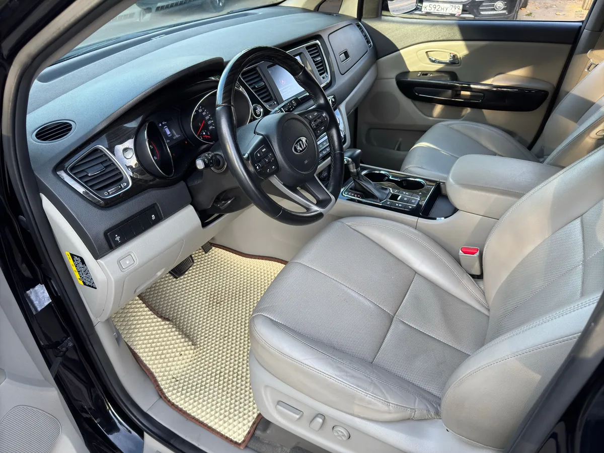 Kia Carnival 2.2 CRDi AT (200 л.с.)