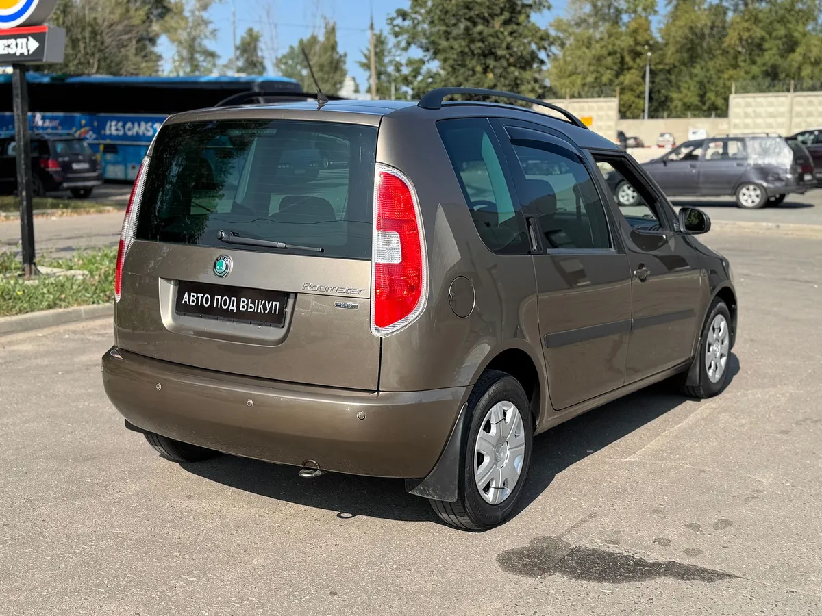 Skoda Roomster 1.4 MT (86 л.с.) Ambition
