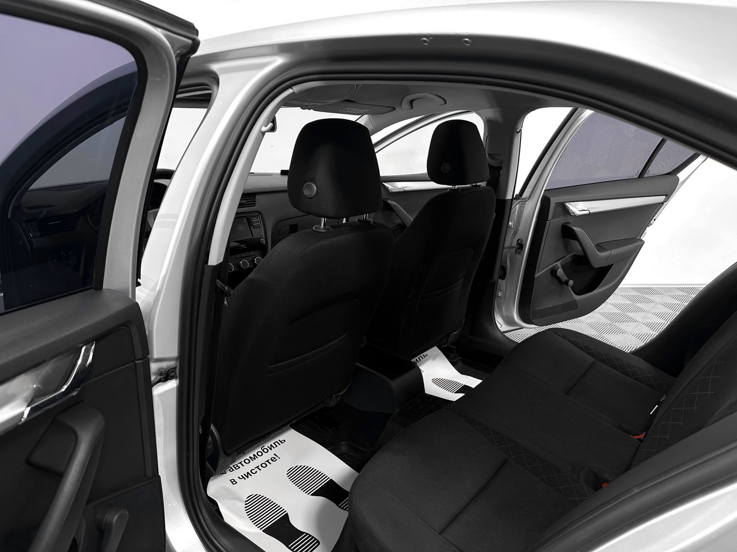 Skoda Octavia, III (A7) Рестайлинг 1.6 MT (110 л.с.)