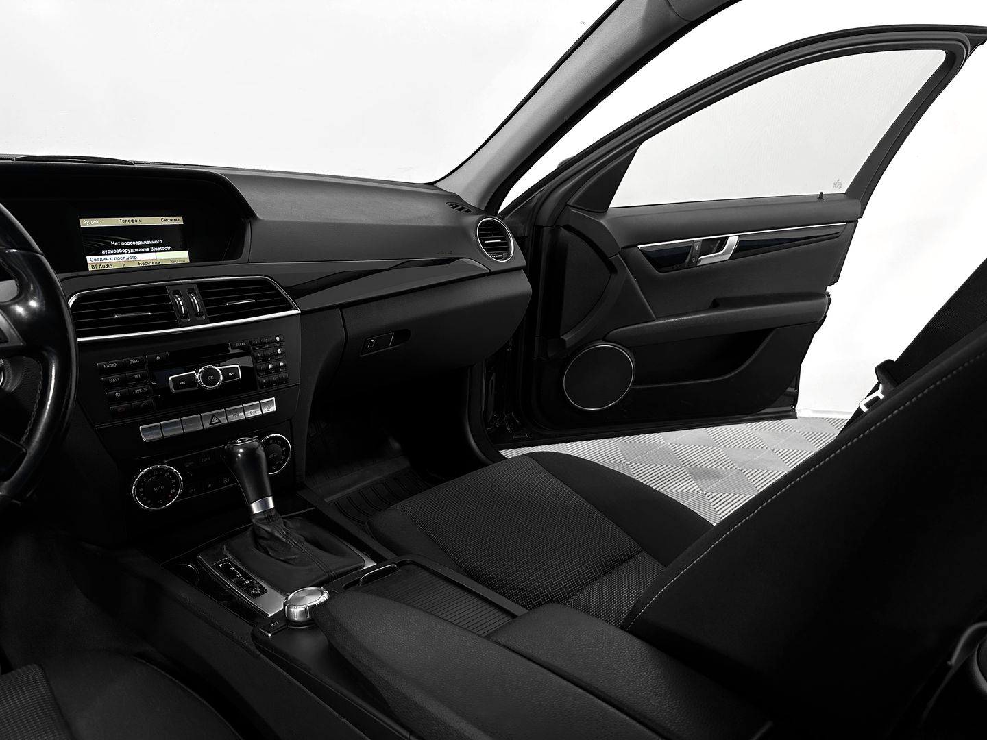 Mercedes-Benz C-Класс, IV (W205) 180 1.6 AT (156 л.с.)