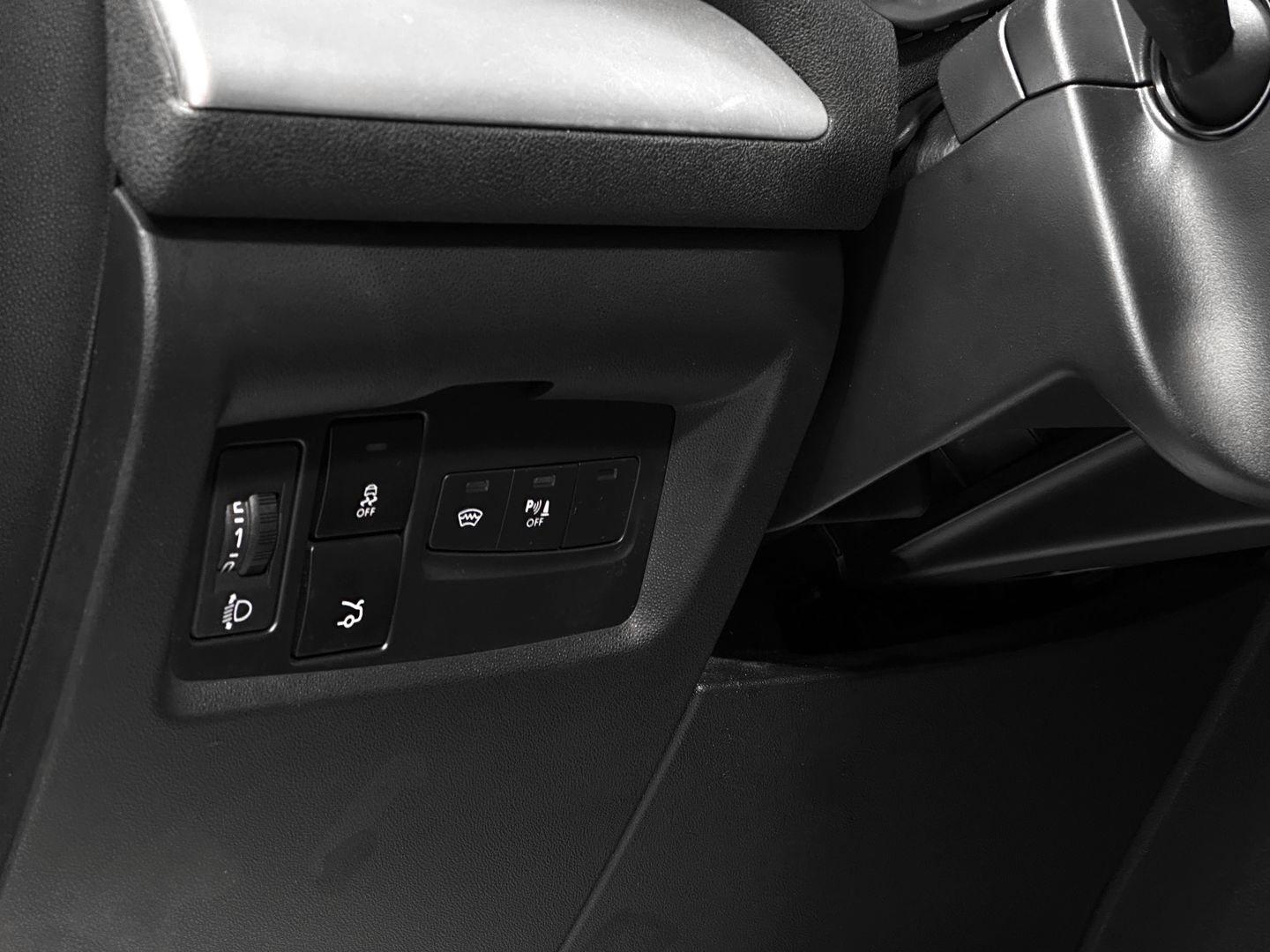 Citroen C4, II Рестайлинг 1.6 AT (150 л.с.)