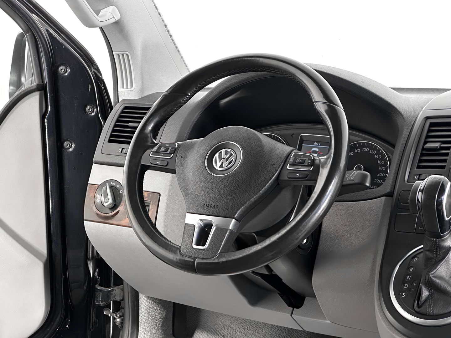 Volkswagen Multivan, T5 Рестайлинг 2.0d AMT (180 л.с.)