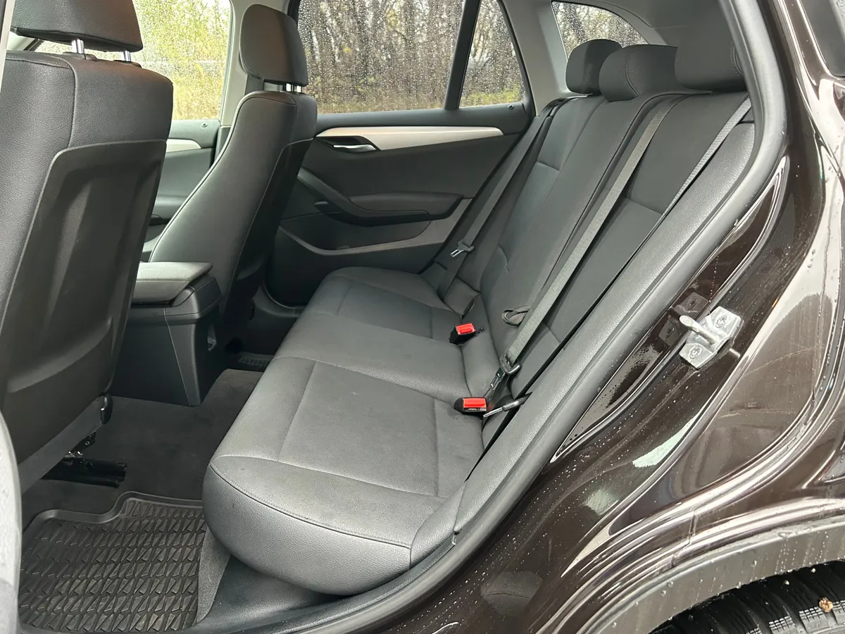 BMW X1 sDrive20d AT (184 л.с.)