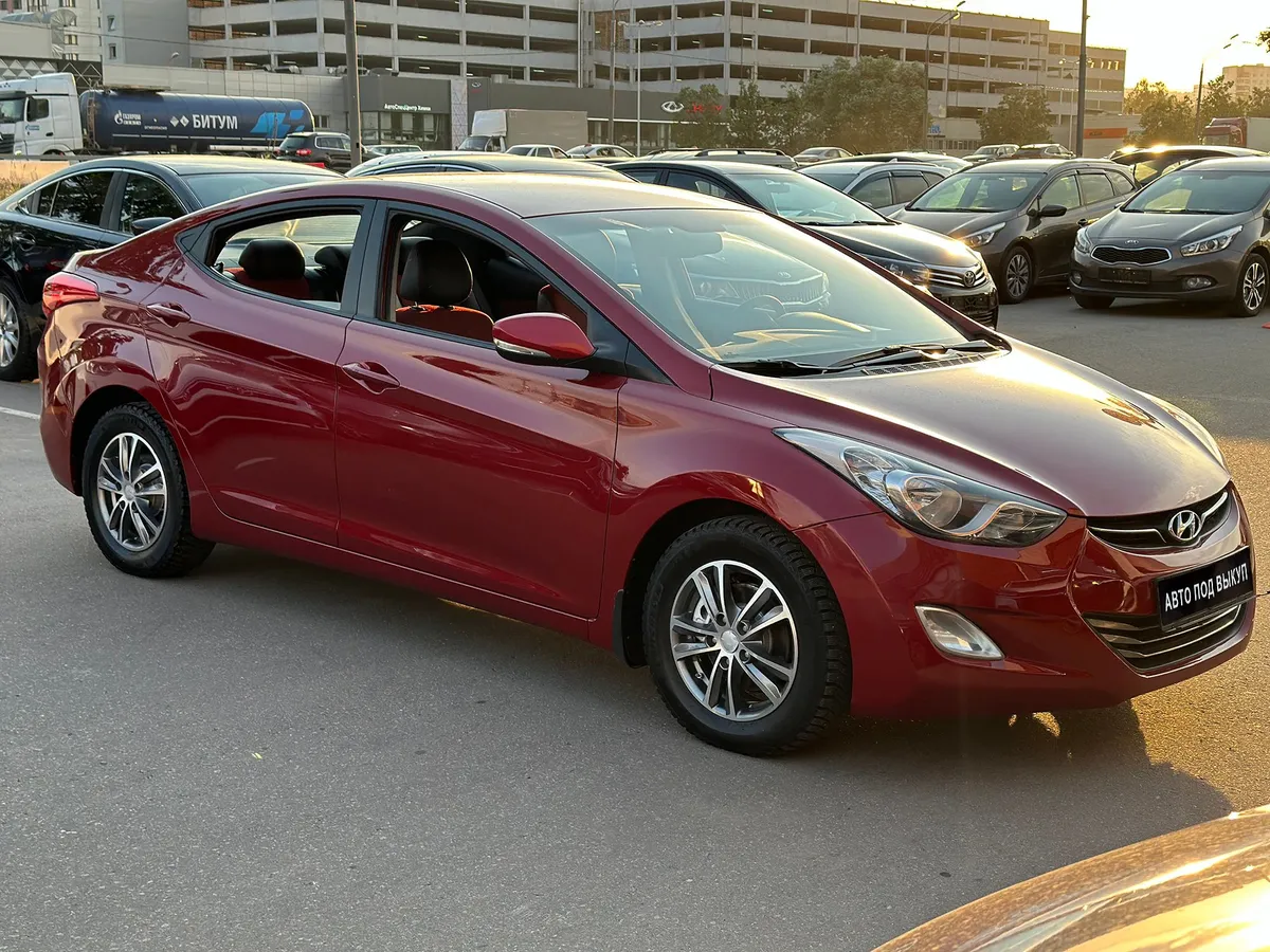 Hyundai Elantra 1.8 AT (150 л.с.) Sport в аренду под выкуп в СПб