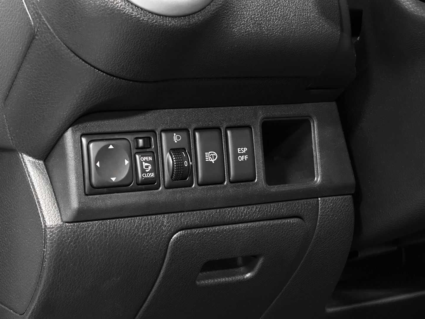 Nissan Note, I Рестайлинг 1.6 AT (110 л.с.)