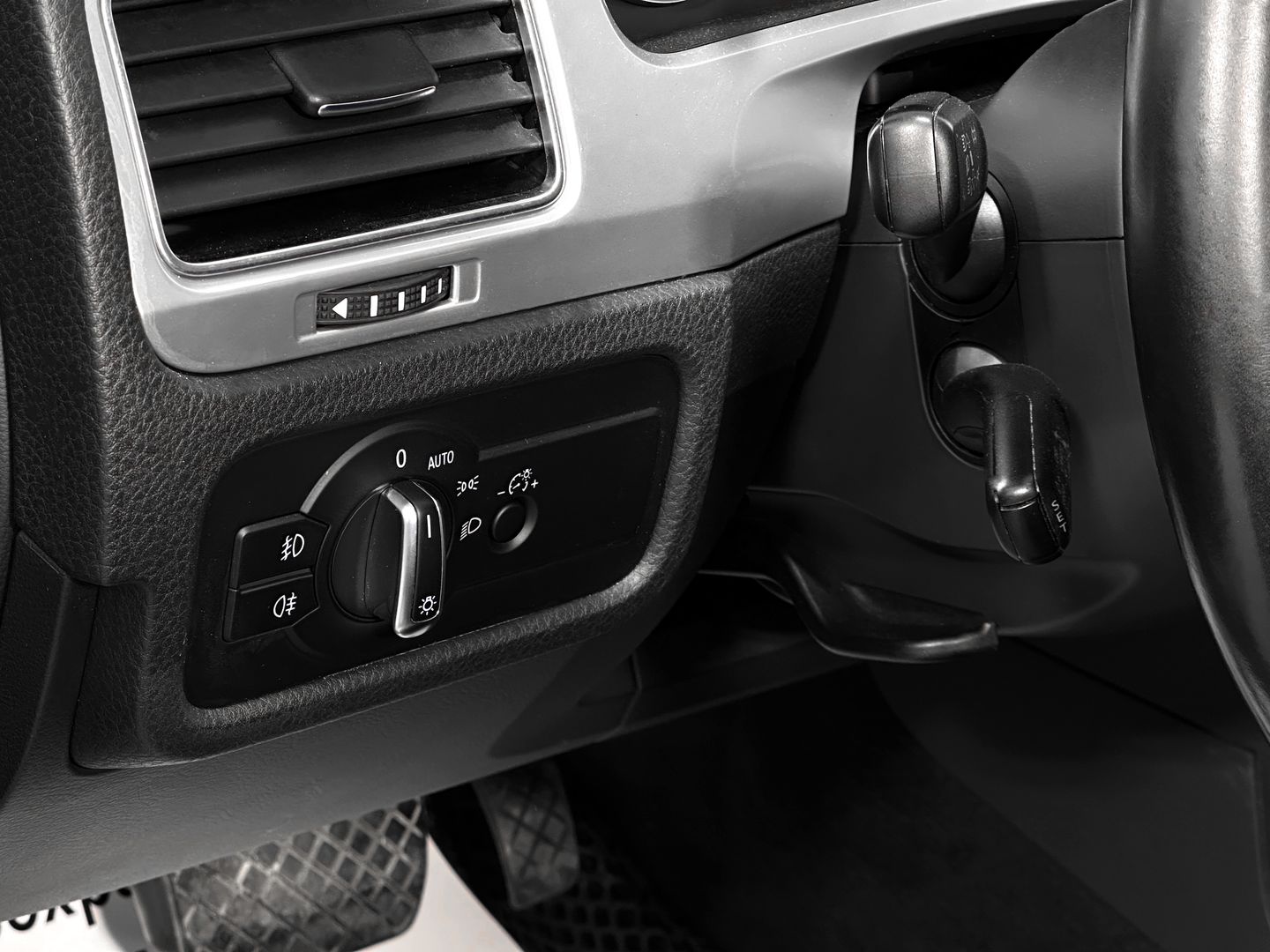 Volkswagen Touareg, II Рестайлинг 3.6 AT (249 л.с.) 4WD