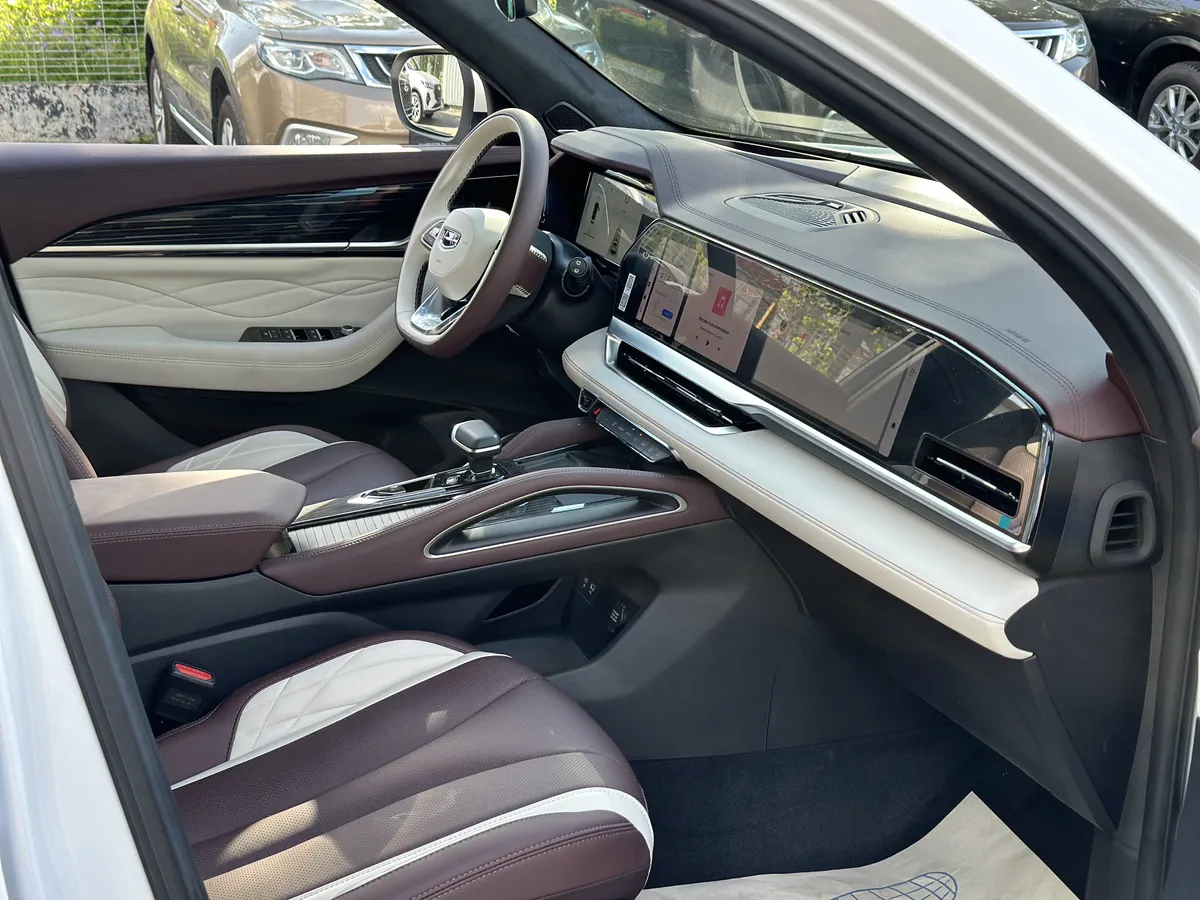 Geely Monjaro 2.0 AT 4WD (238 л.с.) Exclusive